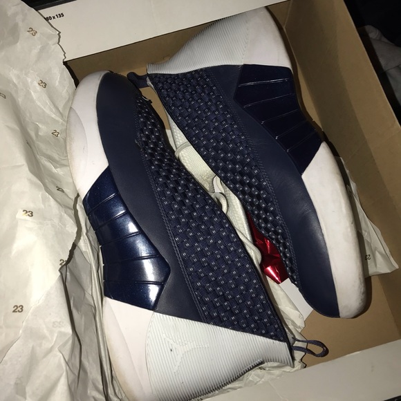 Retro 15 Jordan - Picture 2 of 5